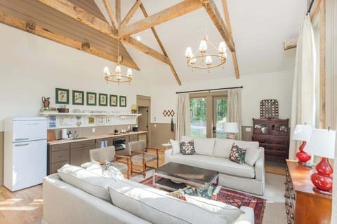 Luxurious Design and Spacious Comfort