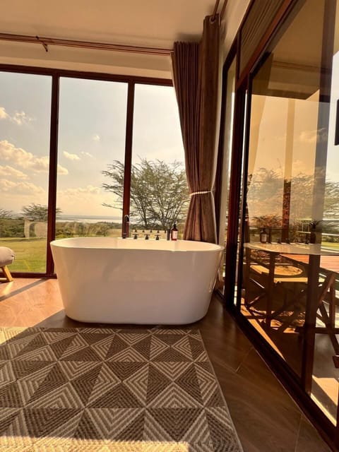 Deluxe Double Room, Balcony, Garden View | Lake view