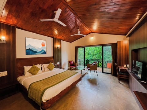 Luxury Cottage | Desk, free WiFi