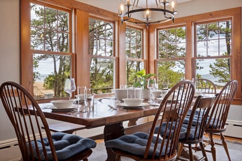 House, Multiple Beds, Patio, Ocean View (Bayview Beach House) | Dining