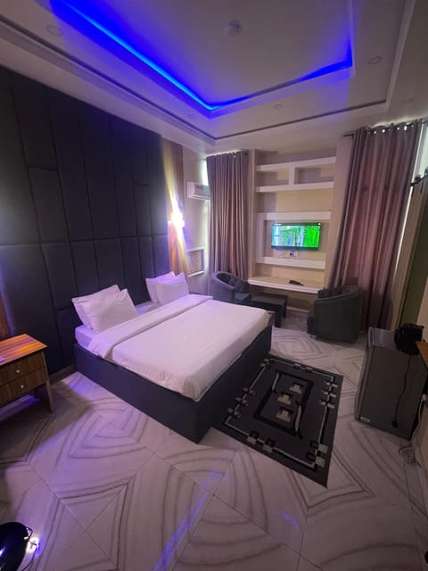 Desk, laptop workspace, free WiFi