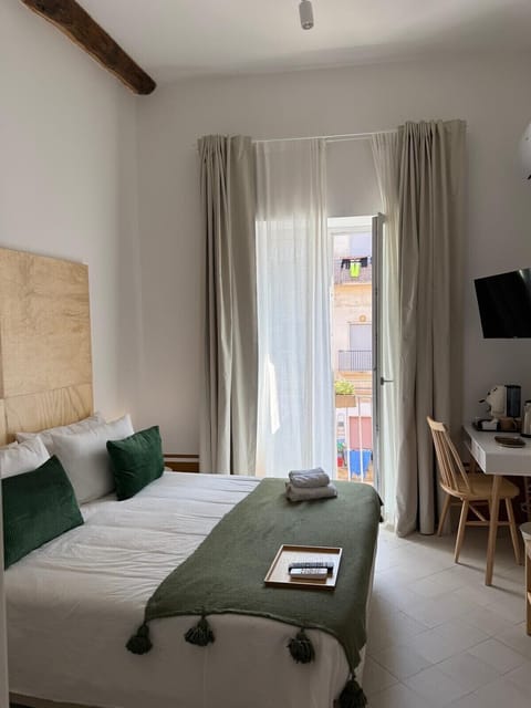 Double or Twin Room, 1 King Bed, Balcony, City View | Premium bedding, down comforters, free minibar, in-room safe