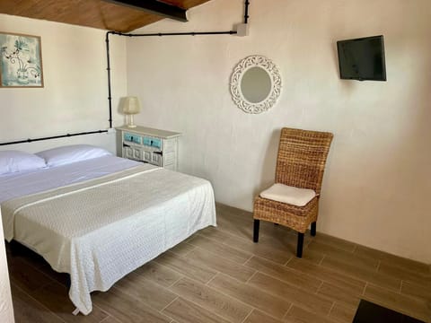 Double Room, Non Smoking, Mountain View | Premium bedding, individually furnished, iron/ironing board, bed sheets