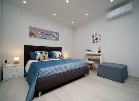 Standard Triple Room | Desk, free WiFi