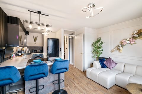 Kitchen/ Living area