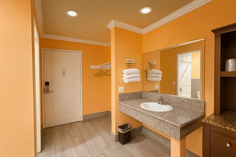 Standard Double Room | Free WiFi