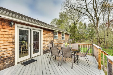 Little Compton Vacation Rental | 3BR | 2BA | Stairs Required | 1,480 Sq Ft