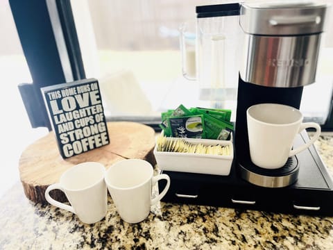 Gourmet coffee and tea station