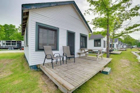 Cedarville Vacation Rental | 2BR | 1BA | 2 Steps to Enter | 500 Sq Ft