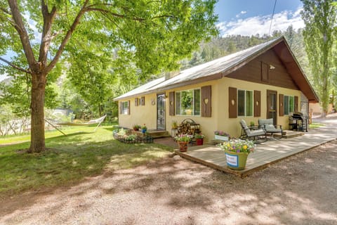 Durango Vacation Rental | 3BR | 2BA | 1,150 Sq Ft | 2 Steps to Enter