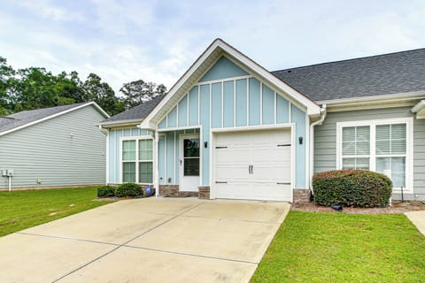 Grovetown Vacation Rental | 3BR | 3BA | 1 Step to Enter | 1,580 Sq Ft
