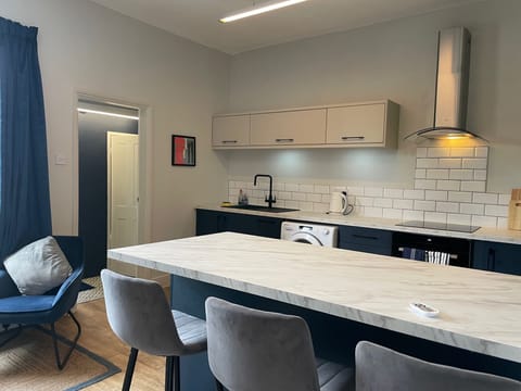 Apartment | Dining room