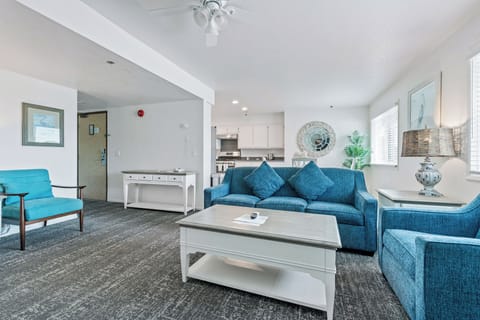 Laptop workspace, blackout drapes, iron/ironing board, free WiFi