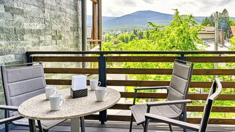 Apartment (3) | Balcony