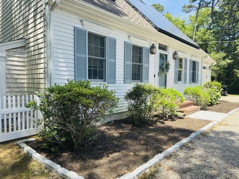 Orleans Holiday House