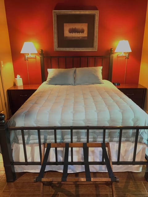 Deluxe Quadruple Room | Iron/ironing board, free WiFi