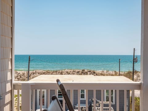 Studio (3 Bedrooms) | Property amenity