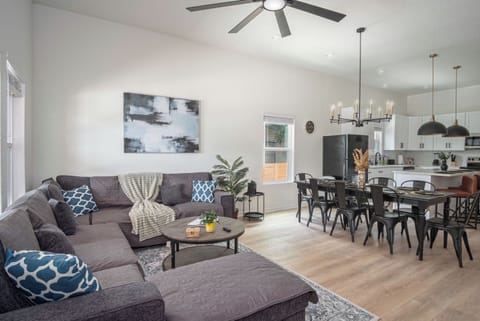 House (4 Bedrooms) | Living area | 50-inch TV with digital channels