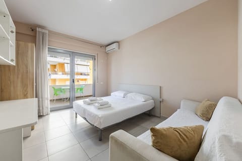 Bedroom with a double bed