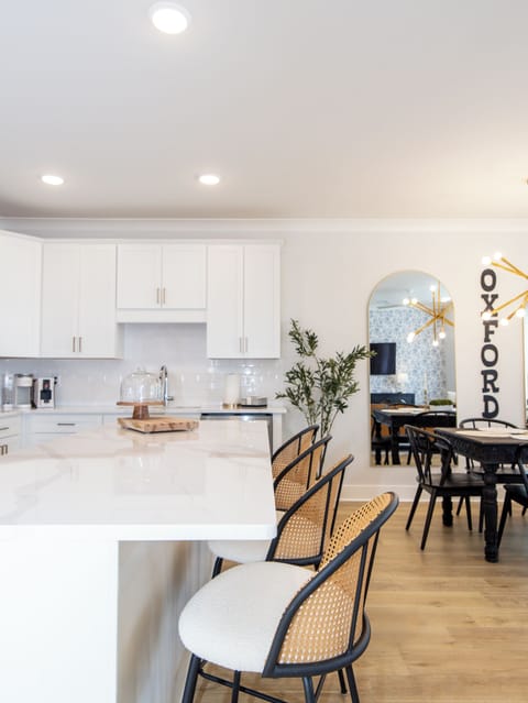 Open-concept kitchen and dining area—modern, bright, and functional