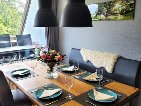 Apartment | Dining