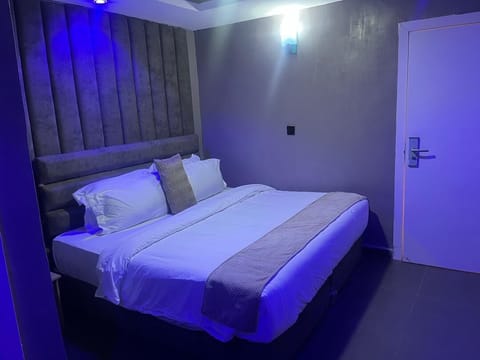 Deluxe Single Room, City View | Free WiFi