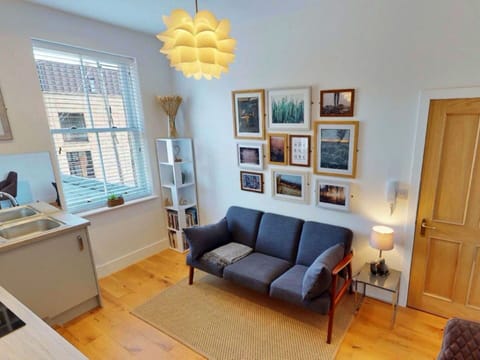 Deck, Shade, Hardwood, Outdoor Furniture, Balcony, Plank, Eco Hotel, Swimming Pool, Wood Flooring, Resort