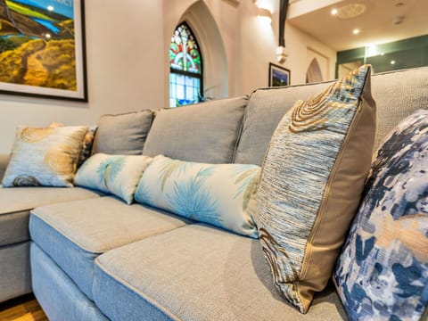 Deck, Shade, Hardwood, Outdoor Furniture, Balcony, Plank, Eco Hotel, Swimming Pool, Wood Flooring, Resort