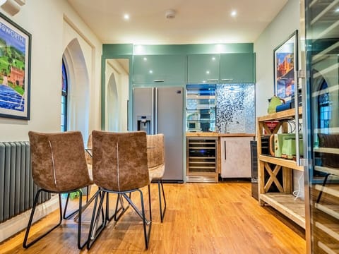 Deck, Shade, Hardwood, Outdoor Furniture, Balcony, Plank, Eco Hotel, Swimming Pool, Wood Flooring, Resort