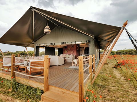 Deck, Shade, Hardwood, Outdoor Furniture, Balcony, Plank, Eco Hotel, Swimming Pool, Wood Flooring, Resort