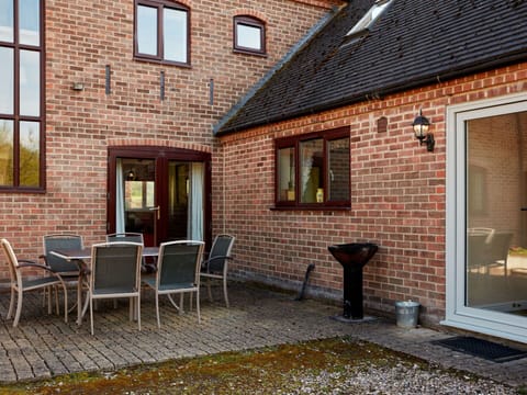 Deck, Shade, Hardwood, Outdoor Furniture, Balcony, Plank, Eco Hotel, Swimming Pool, Wood Flooring, Resort