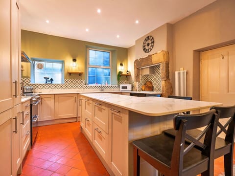 Deck, Shade, Hardwood, Outdoor Furniture, Balcony, Plank, Eco Hotel, Swimming Pool, Wood Flooring, Resort