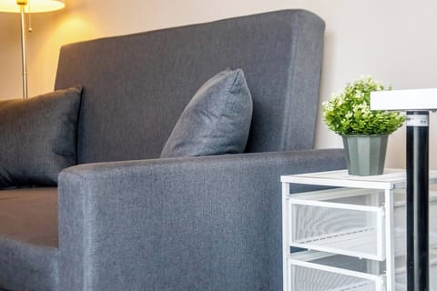 Chalet, 2 Bedrooms | Living area