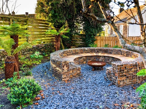 Apartment, Balcony, Shade, Marina, Hotel, Dock