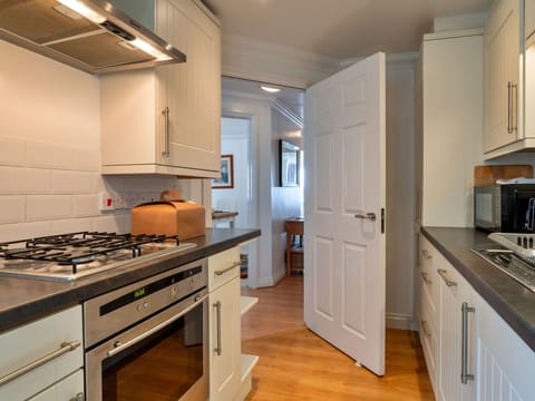 Apartment, Mountain Range, Valley, Alps, Hotel, Mountain Village