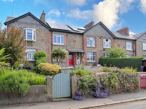 Apartment, Mountain Range, Valley, Alps, Hotel, Mountain Village