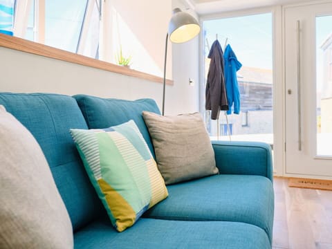 Apartment, Mountain Range, Valley, Alps, Hotel, Mountain Village