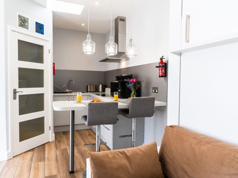 Apartment, Balcony, Shade, Marina, Hotel, Dock