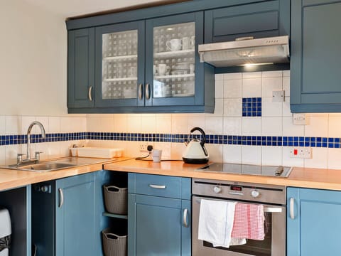 Apartment, Mountain Range, Valley, Alps, Hotel, Mountain Village