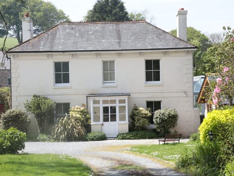 Apartment, Balcony, Shade, Marina, Hotel, Dock