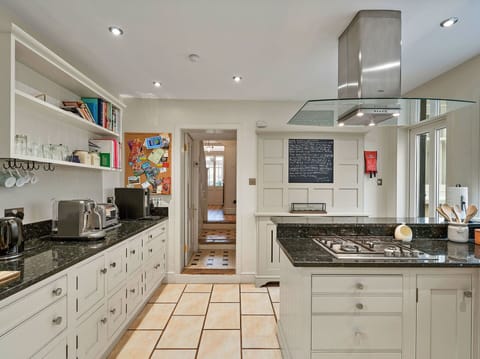 Apartment, Balcony, Shade, Marina, Hotel, Dock