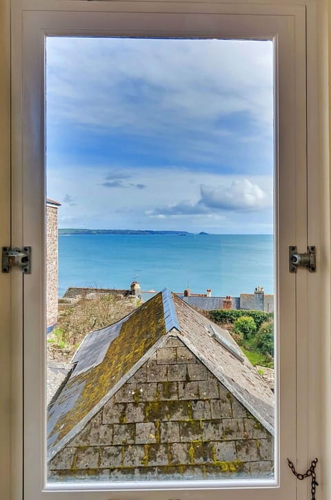 Apartment, Balcony, Shade, Marina, Hotel, Dock