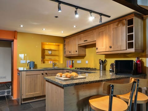 Apartment, Balcony, Shade, Marina, Hotel, Dock