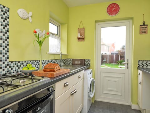 Apartment, Balcony, Shade, Marina, Hotel, Dock