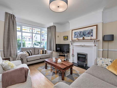 Apartment, Balcony, Shade, Marina, Hotel, Dock