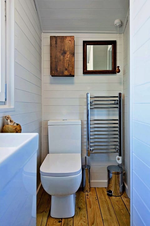 Apartment, Balcony, Shade, Marina, Hotel, Dock