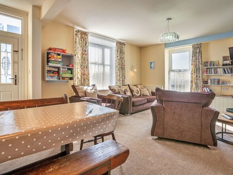 Apartment, Balcony, Shade, Marina, Hotel, Dock