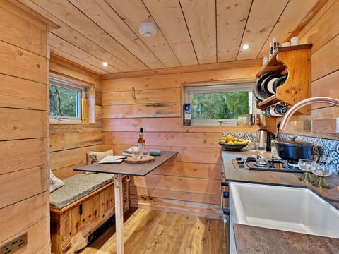 Apartment, Balcony, Shade, Marina, Hotel, Dock