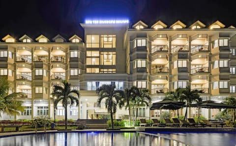 Front of property - evening/night