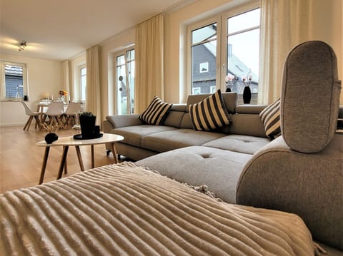 Apartment | Living room